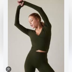 Athleta Transcend Wrap Top, NWT, Green, XS